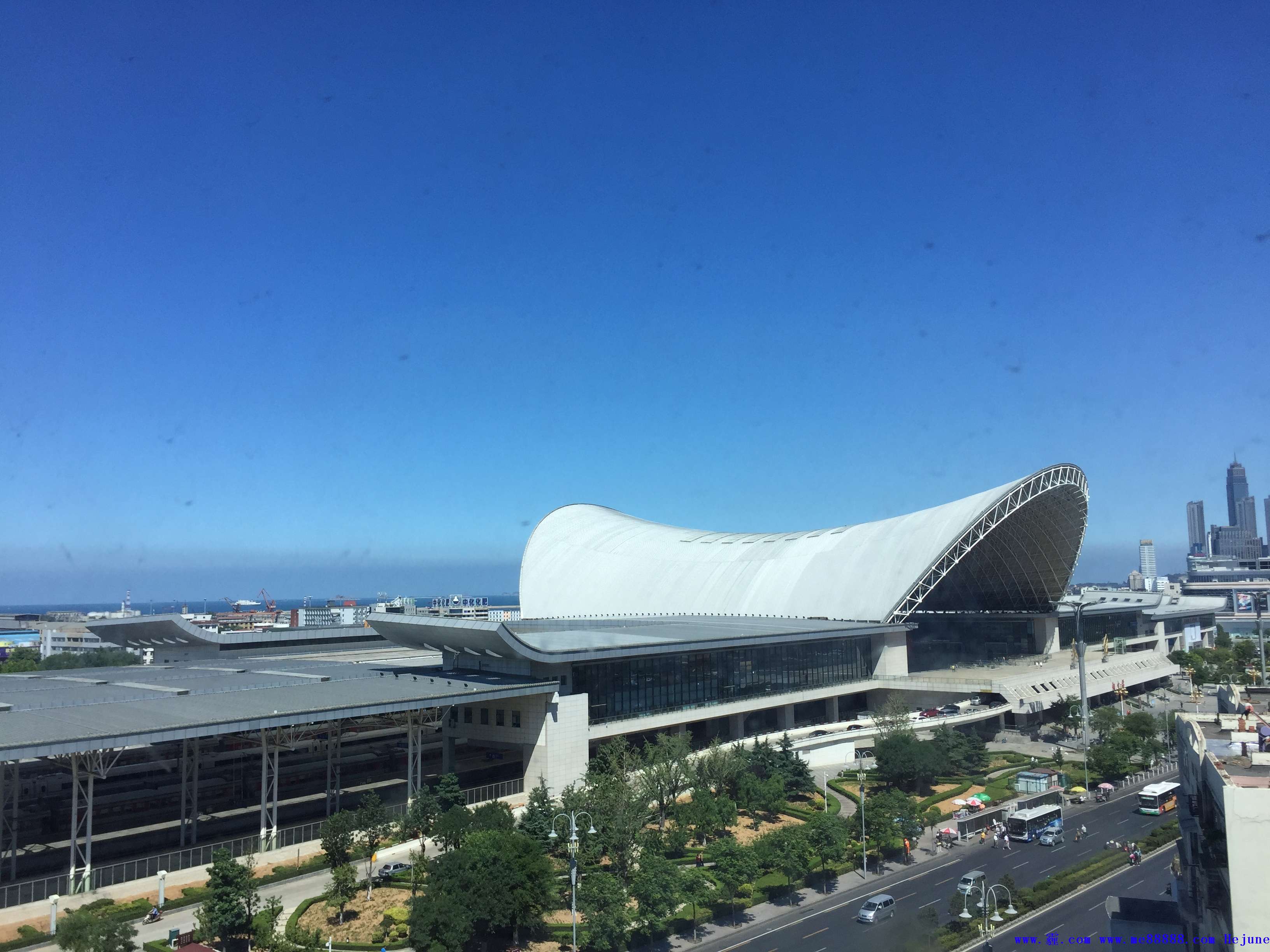 yantai railway station1.jpg